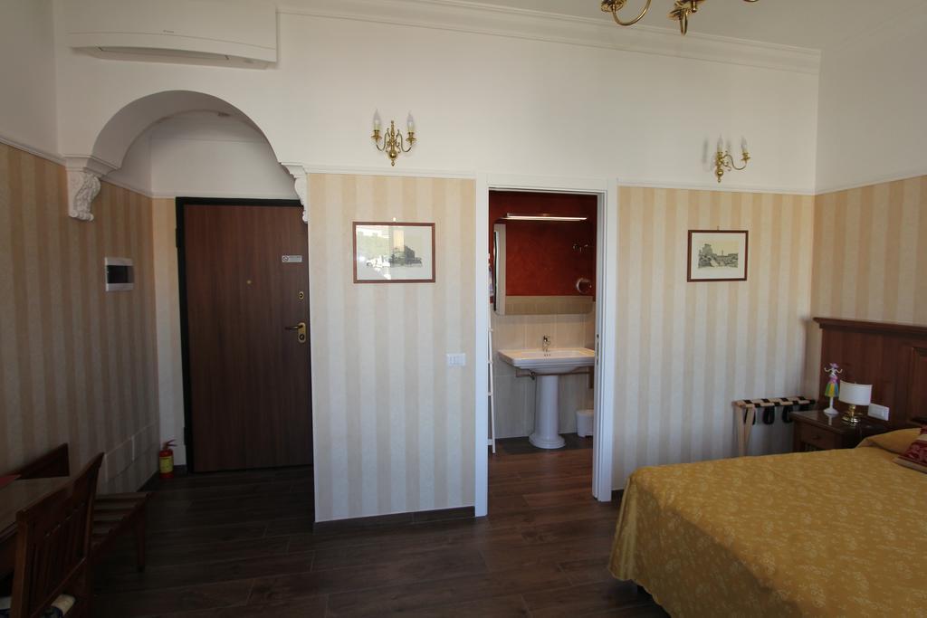 Area Sacra Relais Panzió Róma Szoba fotó